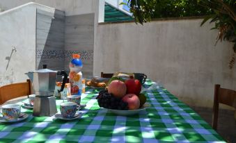 Charming Apartment in Central Location with Air Conditioning Pets