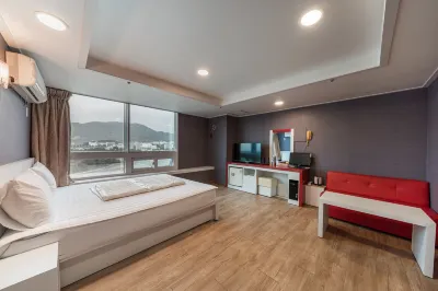 Changwon Yonghodong Yongji Hostel 昌原大學附近的飯店