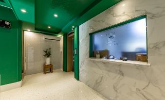 Cheongju Yongam Sloth Hotel