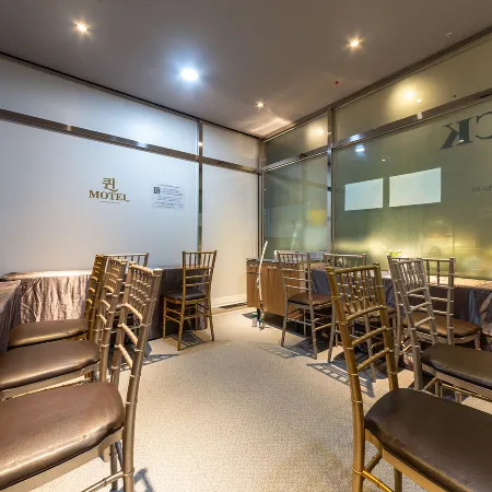 Andong Queen Hotel