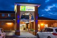 Holiday Inn Express Southampton - West