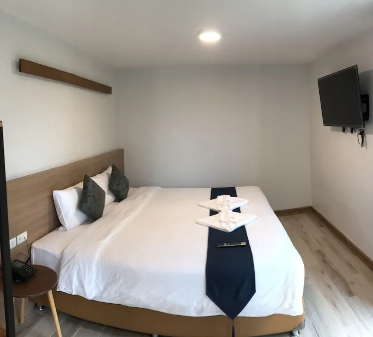 ห้องสุพีเรียร์เตียงใหญ่หรือเตียงแฝด วิวภูเขา