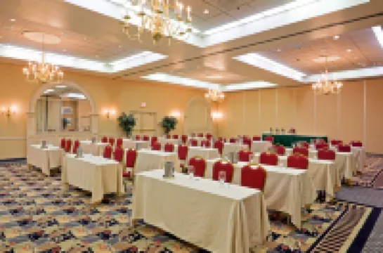 Holiday Inn PHILADELPHIA SOUTH-SWEDESBORO by IHG