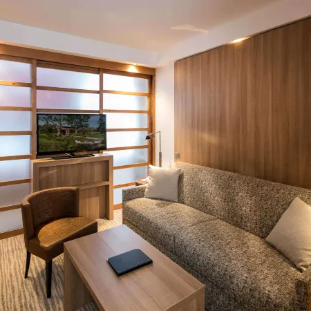 Best Western Plus le Lavarin