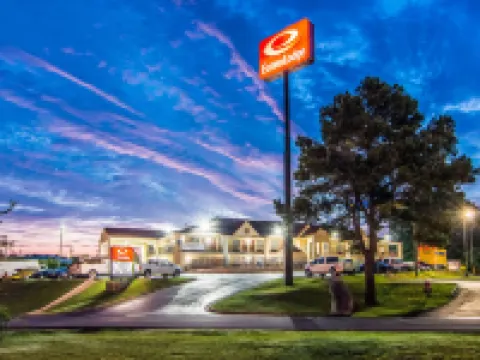 Econo Lodge Hotels in Walker County