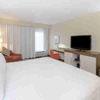 Hampton Inn Frostburg Rooms