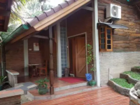 Peye Guesthouse Hotels in Sukun