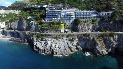Hotel Club 2 Torri Hotels near Parco Paradiso