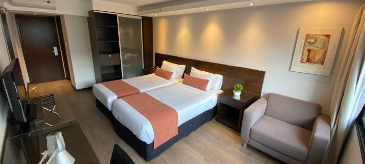 Crystal Tower Hotels in Montevideo