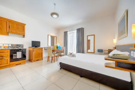 AX Sunny Coast Resort & Spa Отели в г. Сан-Пауль-иль-Бахар