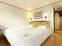 Kyriad Direct Marseille Ouest - Martigues Hotels in Martigues