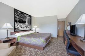 Super 8 by Wyndham Appomattox VA