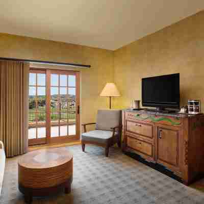 Hilton Santa Fe Buffalo Thunder Rooms