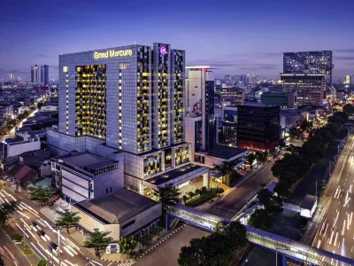 Grand Mercure Jakarta Harmoni Hotel dekat Arjuna Lobby Grand Indonesia