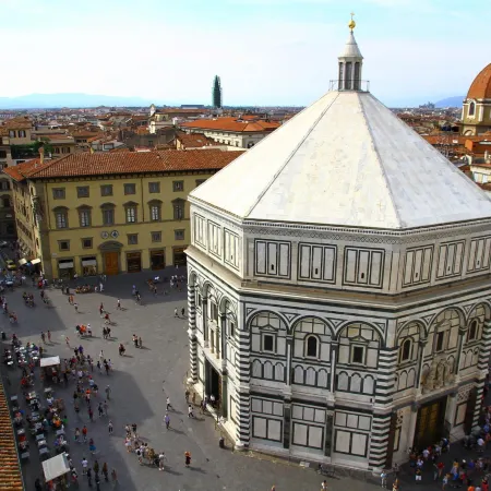 C-Hotels Alamanni21 Отели рядом с достопримечательностью «Выставочный и конгресс-центр Stazione Leopolda»