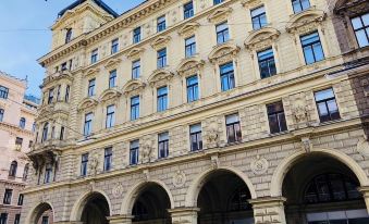 KH Apartments