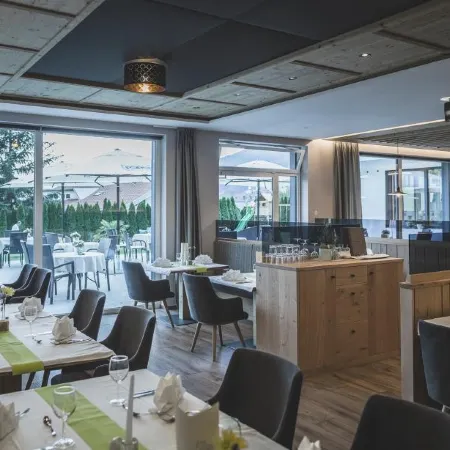 Molaris Lodge