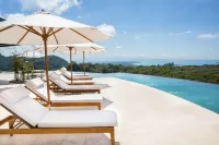 Hotel Three Sixty - Pools