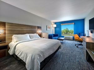 Holiday Inn Express & Suites Huntsville – Space Center