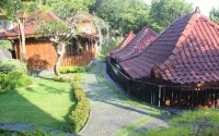 Blarak Villa Hotel dekat Obelix Sea View