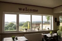 Landhaus Eifelsicht Hôtels à : Hellenthal