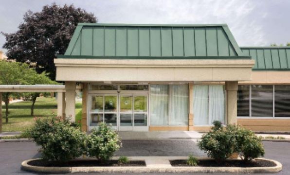 Days Inn & Suites by Wyndham York