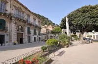 Vacanze Romantiche a Modica Hotels in Modica