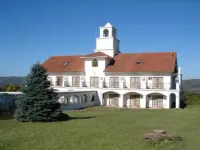 La Posada Del Qenti Hotels near Yo cosquin bienvenido
