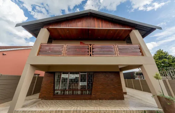 慕思佛旅人小屋