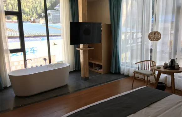 西疇縣藝林民宿（環城南路分店）