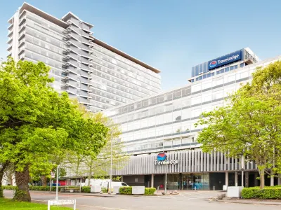 Travelodge London Chessington Tolworth Hotels near Kingston Gate Garden