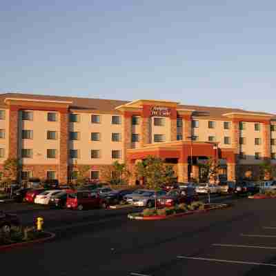 Hampton Inn & Suites Folsom Hotel Exterior