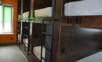 Full House Capsule Hostel