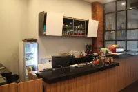 Uniq Hotel