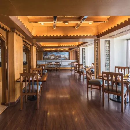Oasis Hotel