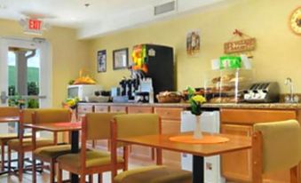 Microtel Inn & Suites by Wyndham Huntsville