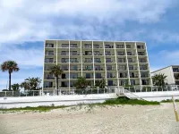 Days Inn by Wyndham Daytona Oceanfront Hotel in zona Timucuan Oaks Garden, Ponce Inlet FL