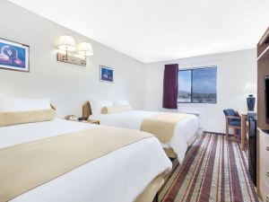 Super 8 by Wyndham Lake Havasu City