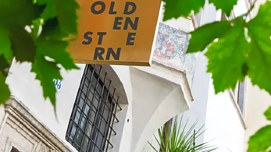 Goldenstern Townhouse