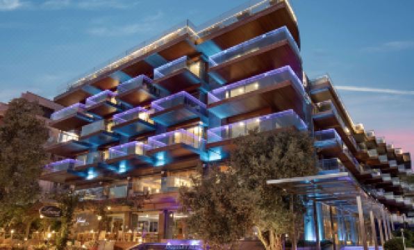 DoubleTree by Hilton Kusadasi
