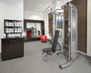 Hampton Inn by Hilton Calgary Airport North - ที่มีฟิตเนส
