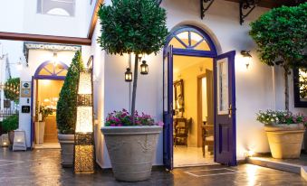 Armata Boutique Hotel