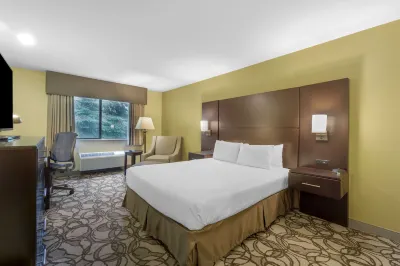 Best Western Plus Plaza by the Green Hotels near Hydroplane & Race Boat Museum