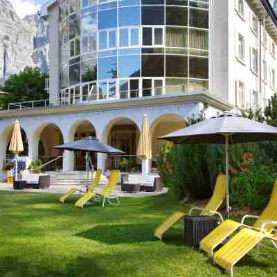 洛伊克巴德溫泉飯店 Hotel Exterior