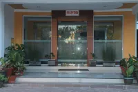 Hotel Permata Hôtels à : Pacitan