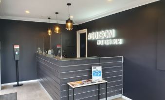 Addison Motor Inn