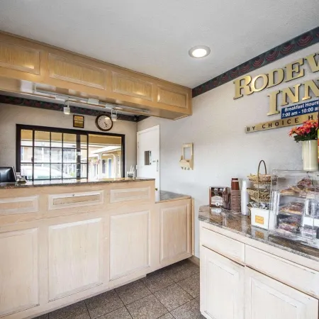 Rodeway Inn Monterey Near Fairgrounds