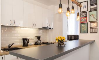 Studio L by MRG Apartments