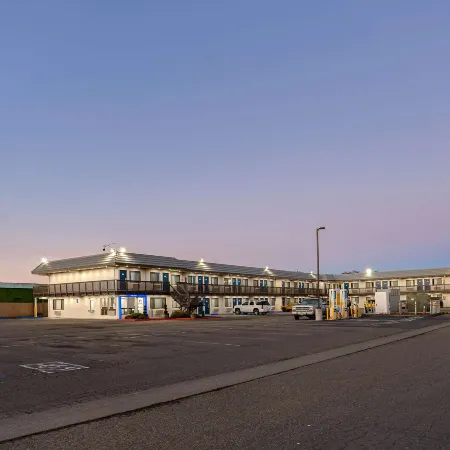 Motel 6 Eureka, CA – Redwood Coast