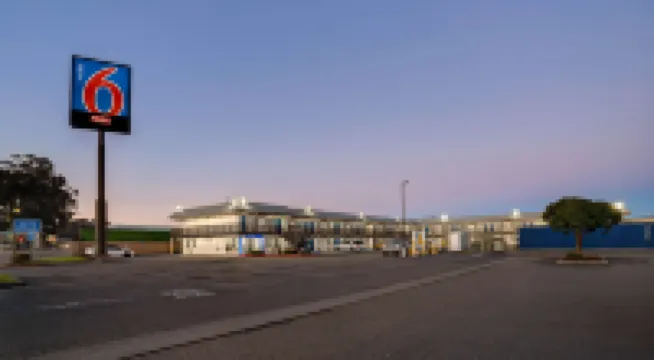 Motel 6 Eureka, CA – Redwood Coast